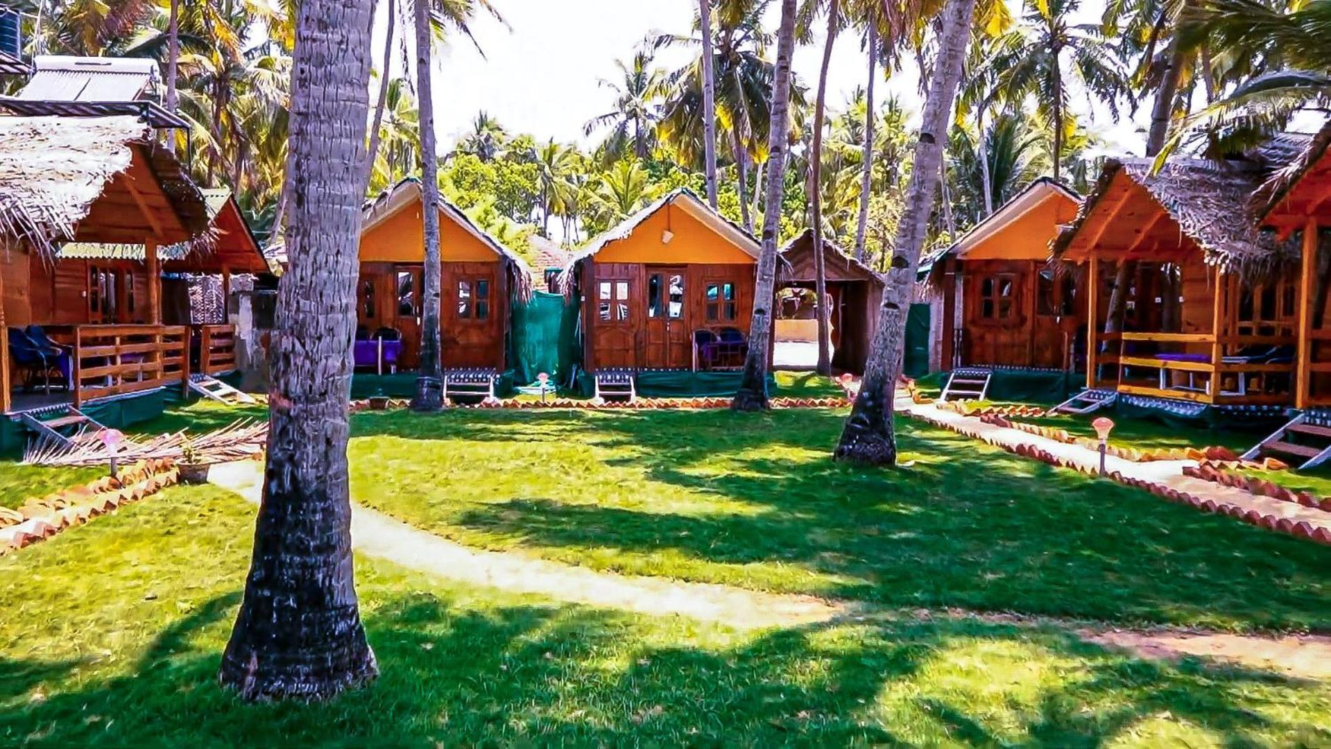 Hotel Om Sai Beach Huts Agonda Esterno foto